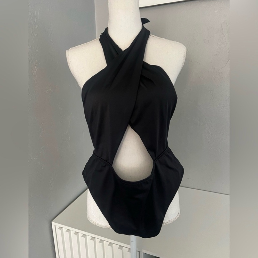 Black Halter One-Piece Swimsuit - Picture 2 of 4